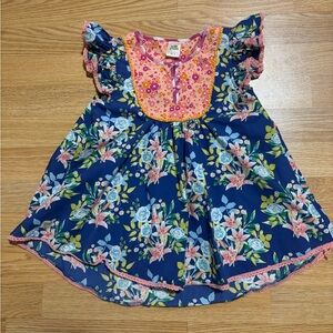 “Wildflower” tunic size 8 In EUC